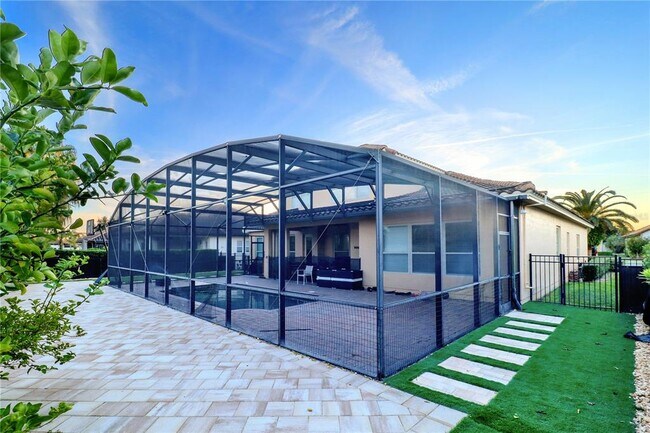 Building Photo - 7231 Sangalla Dr