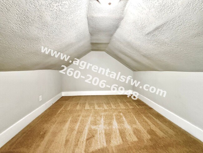 Building Photo - 1915 Ellen Ave