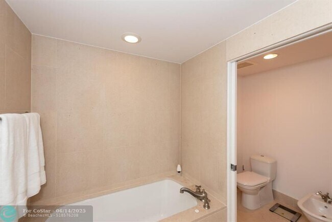 Building Photo - 6899 Collins Ave