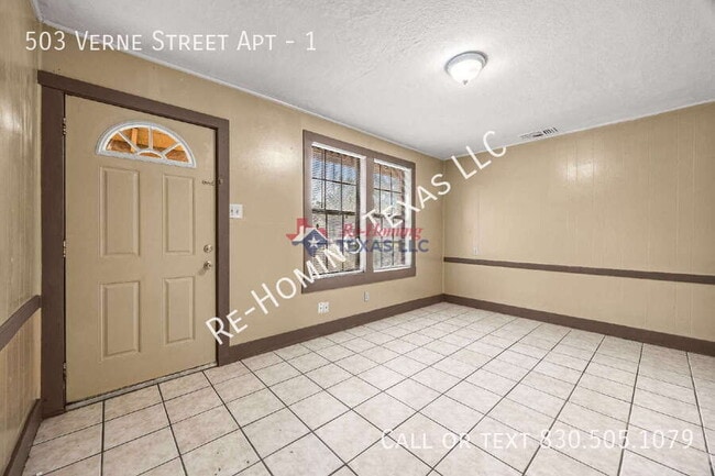 Building Photo - 503 Verne St