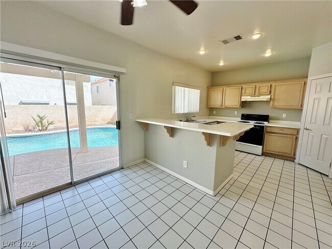 Building Photo - 7216 Winding Creek Dr