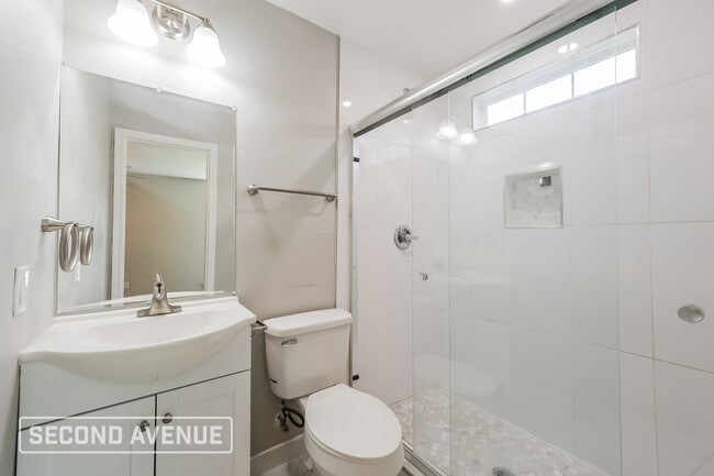 Building Photo - 2024 Lewiston Ave