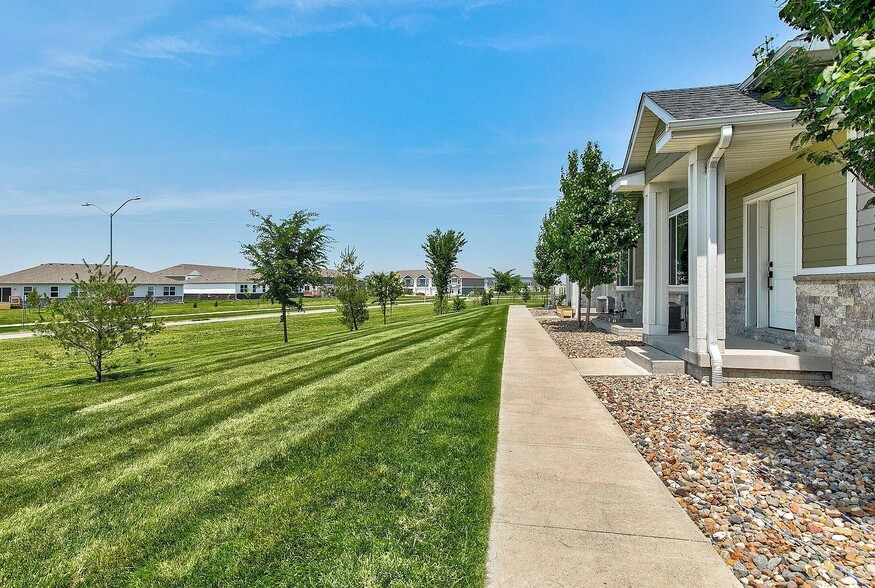 Building Photo - 481 10th St