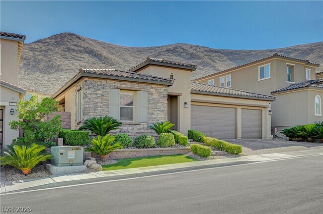 Building Photo - 3943 Reyes Ave