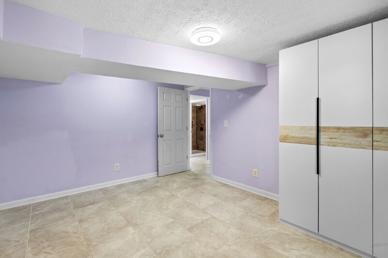 Building Photo - 512 River Rouge Dr