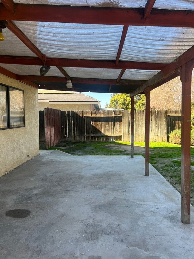 Building Photo - Campus Park Home Coming Soon