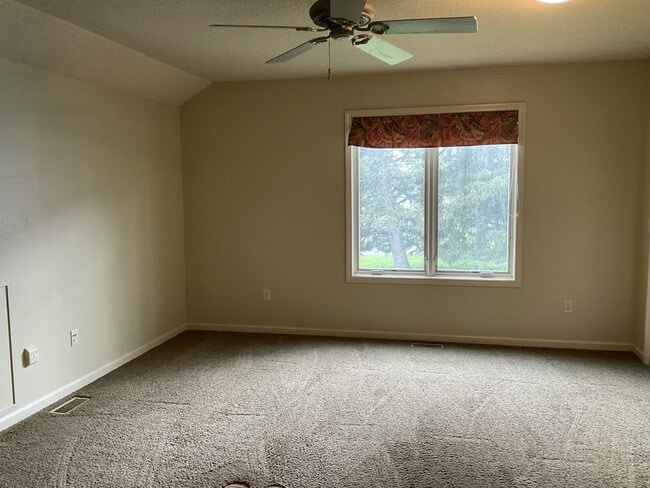 Building Photo - 4420 Manistee Dr
