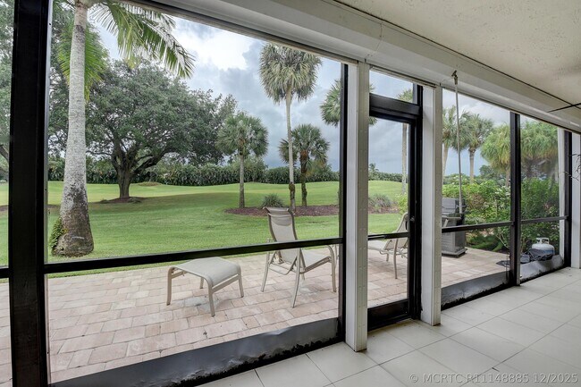 Building Photo - 19550 Sawgrass Dr