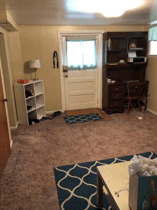 Building Photo - 514 Semple St