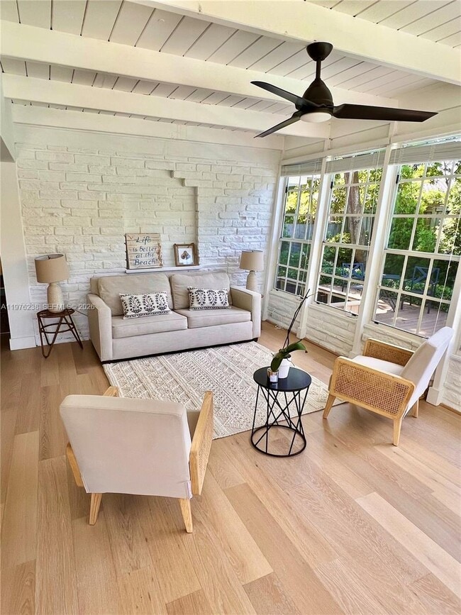 Building Photo - 535 NE 50th Terrace