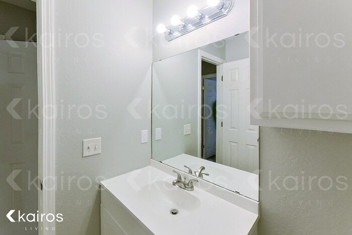 Building Photo - 3807 S Williams St