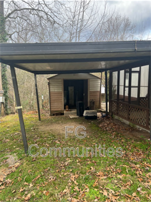 Building Photo - 3610 Highlands Rd