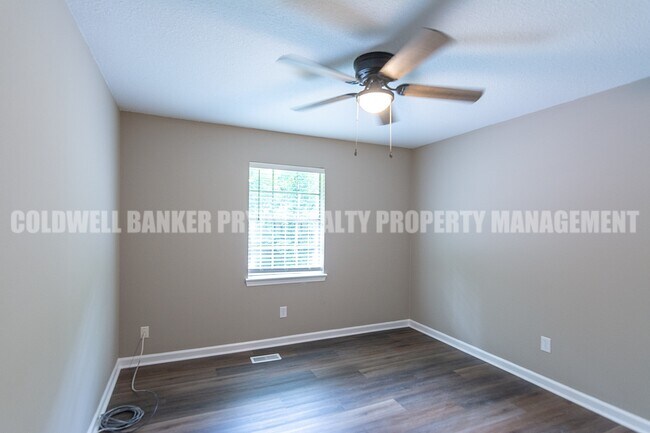 Building Photo - 5824 Moody Sawyer Rd