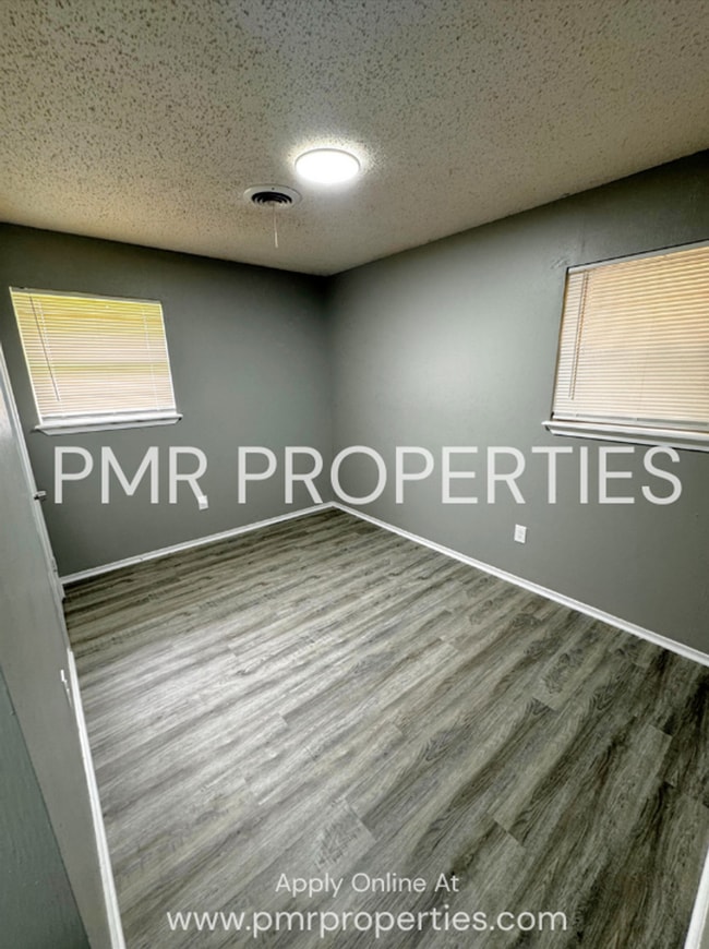 Building Photo - 3 Bed/2Bath House