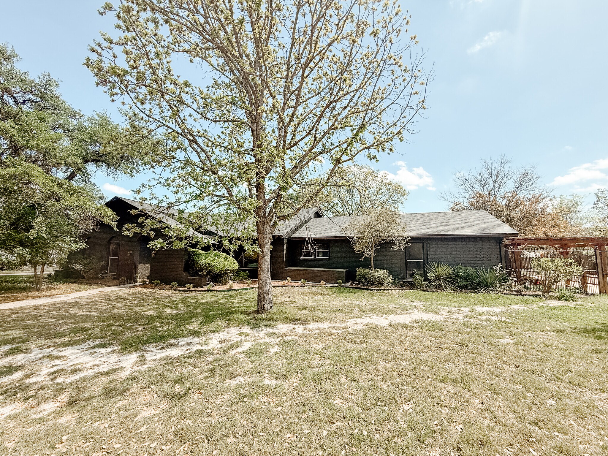 Building Photo - 5409 Edinburgh Dr