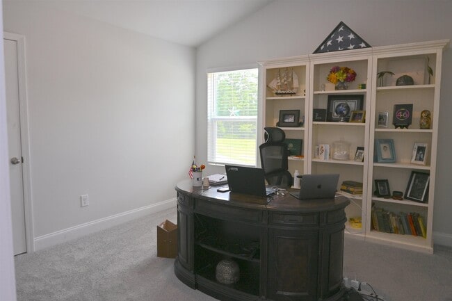 Building Photo - 2464 Campton Lp