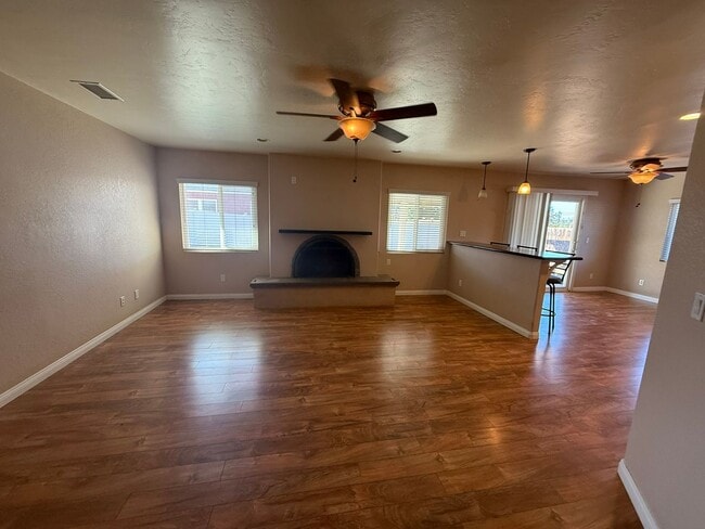 Building Photo - Charming 3-Bedroom 2-Bath Home with Large Fenced Yard-El Cajon, CA