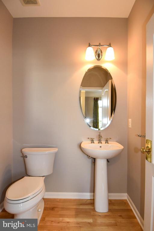 Building Photo - 43265 Morven Square