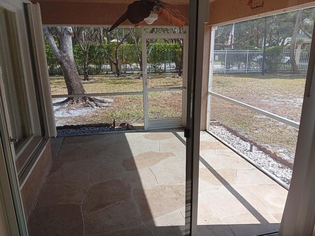 Building Photo - 4983 Pinemore Ln