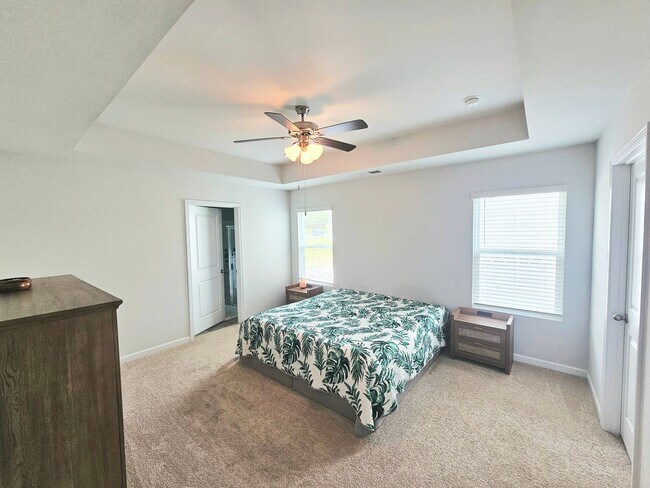Building Photo - Beautiful Home 4 Bedroom 2.5 Bath