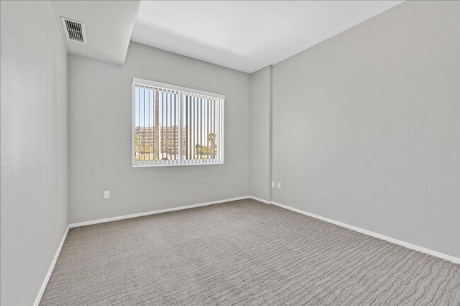 Building Photo - Gorgeous Condo at One Las Vegas!