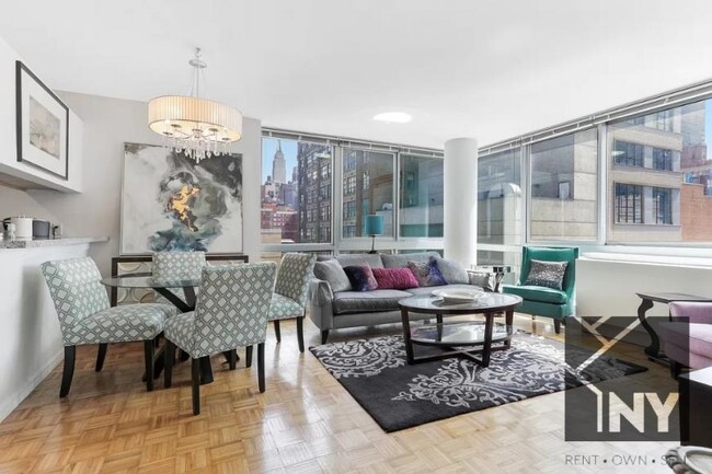 Primary Photo - 3 bedroom in New York NY 10018