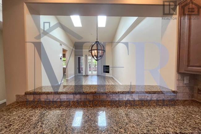 Building Photo - 3Bed/2.5Bath Townhouse in Carefree! $4499 MOVE-IN SPECIAL! Move-In Ready on 04/09/2026!