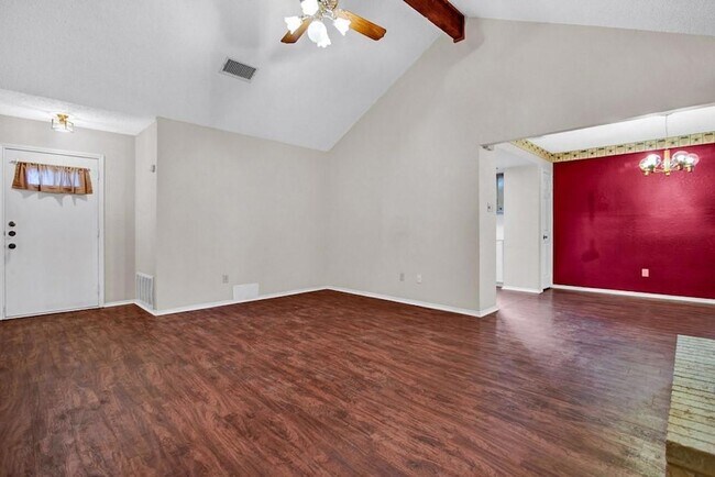 Building Photo - 1101 Cresswell Dr