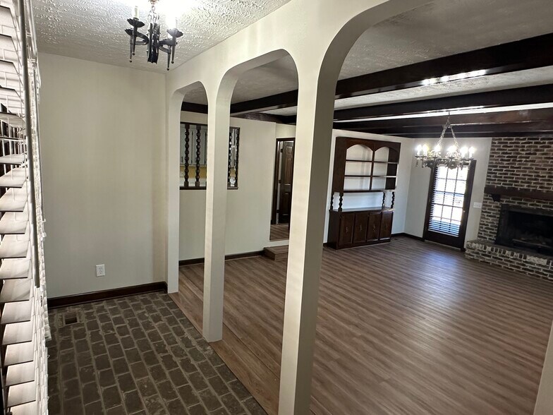 Building Photo - 3262 Hughes Gasque Rd