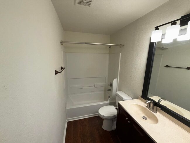 Building Photo - 11319 Grapevine Hill