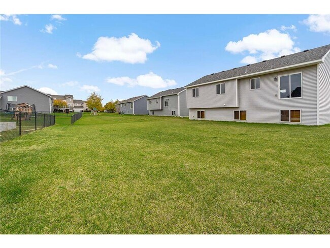 Building Photo - 7713 Lambert Cir NE