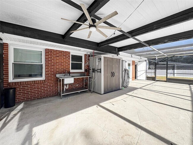 Building Photo - 1003 County Rd 17A W