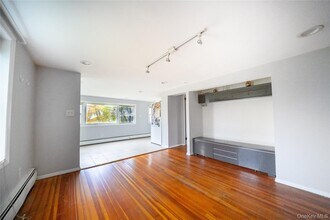 Building Photo - 126 Tanglewylde Rd