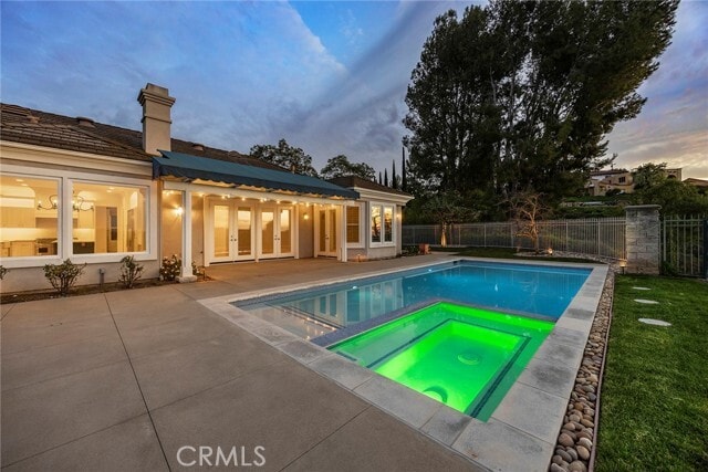 Building Photo - 2309 Skyline Dr