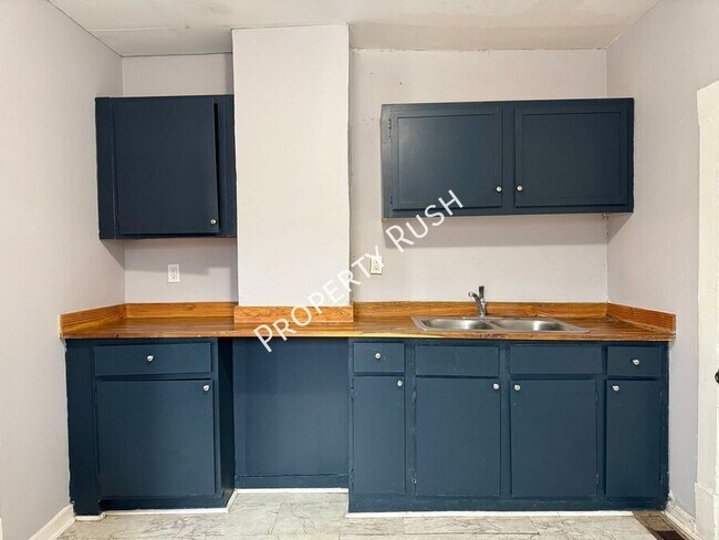 Building Photo - 3805 Alton Park Blvd