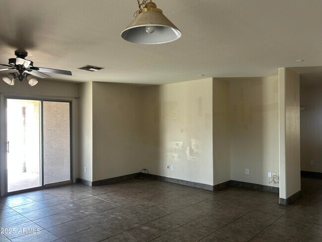 Building Photo - 42814 W Irene Rd
