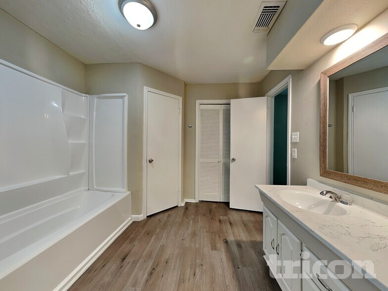 Building Photo - 20243 Smithfield Crossing Ln