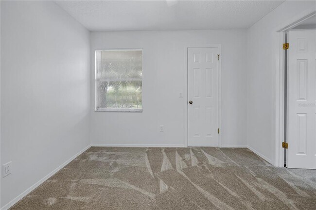 Building Photo - 2400 Feather Sound Dr