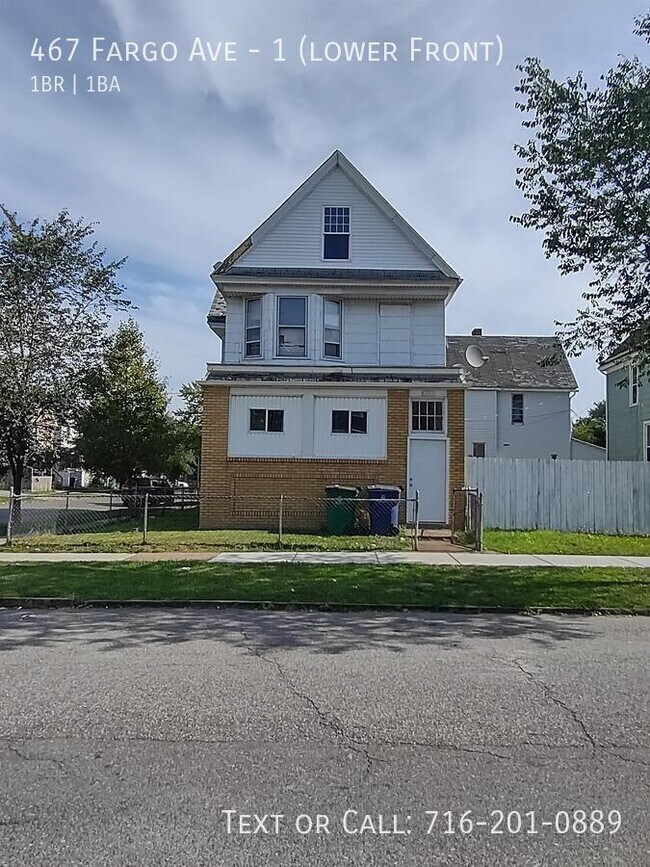 Building Photo - 467 Fargo Ave
