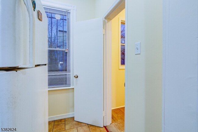 Building Photo - 178 N 16th St