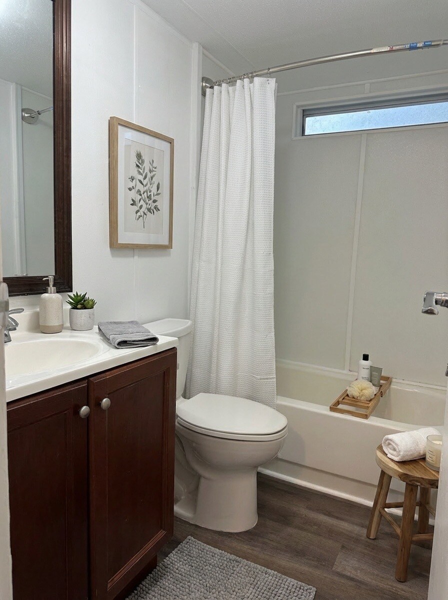 Building Photo - 4823 NW 27th St