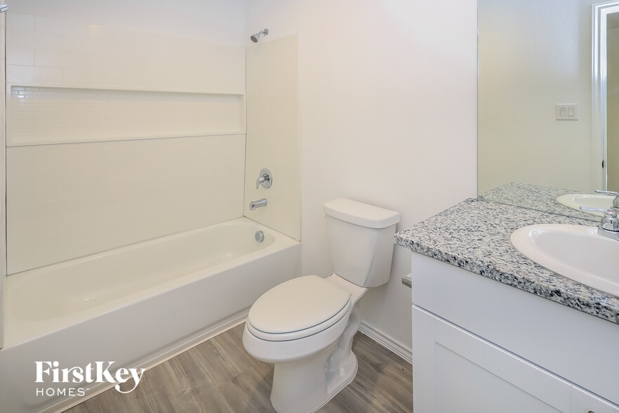 Building Photo - 13811 Haystack Rdg