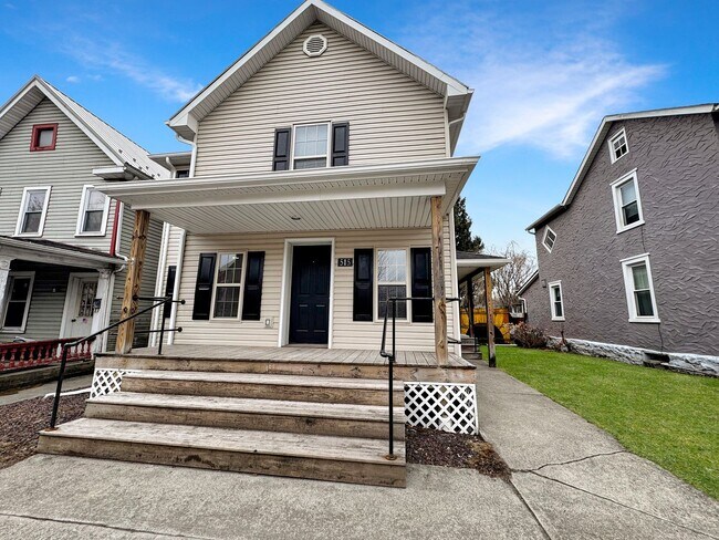 Building Photo - 515 Allegheny St