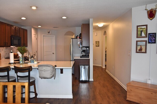 Building Photo - 461 Fanny Ann Way
