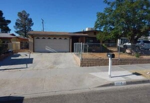 Building Photo - 1716 Sunrise Rd