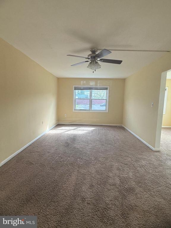 Building Photo - 75 Melrose Ave