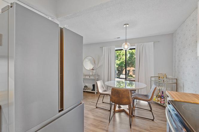Building Photo - 5841 Brentwood Trce