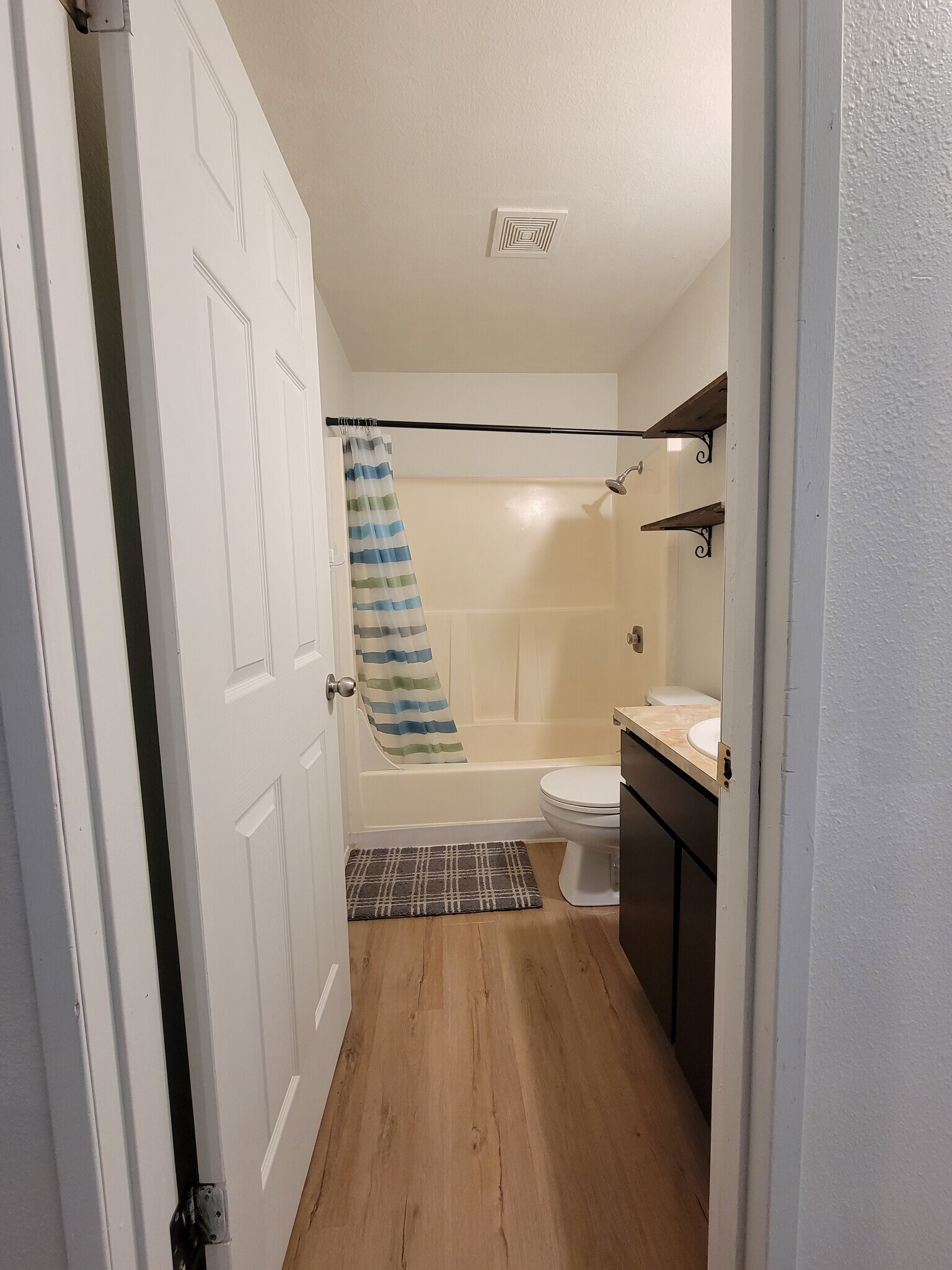 Bathroom - 14801 132nd Ave E