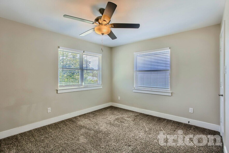 Building Photo - 1723 Shaw St