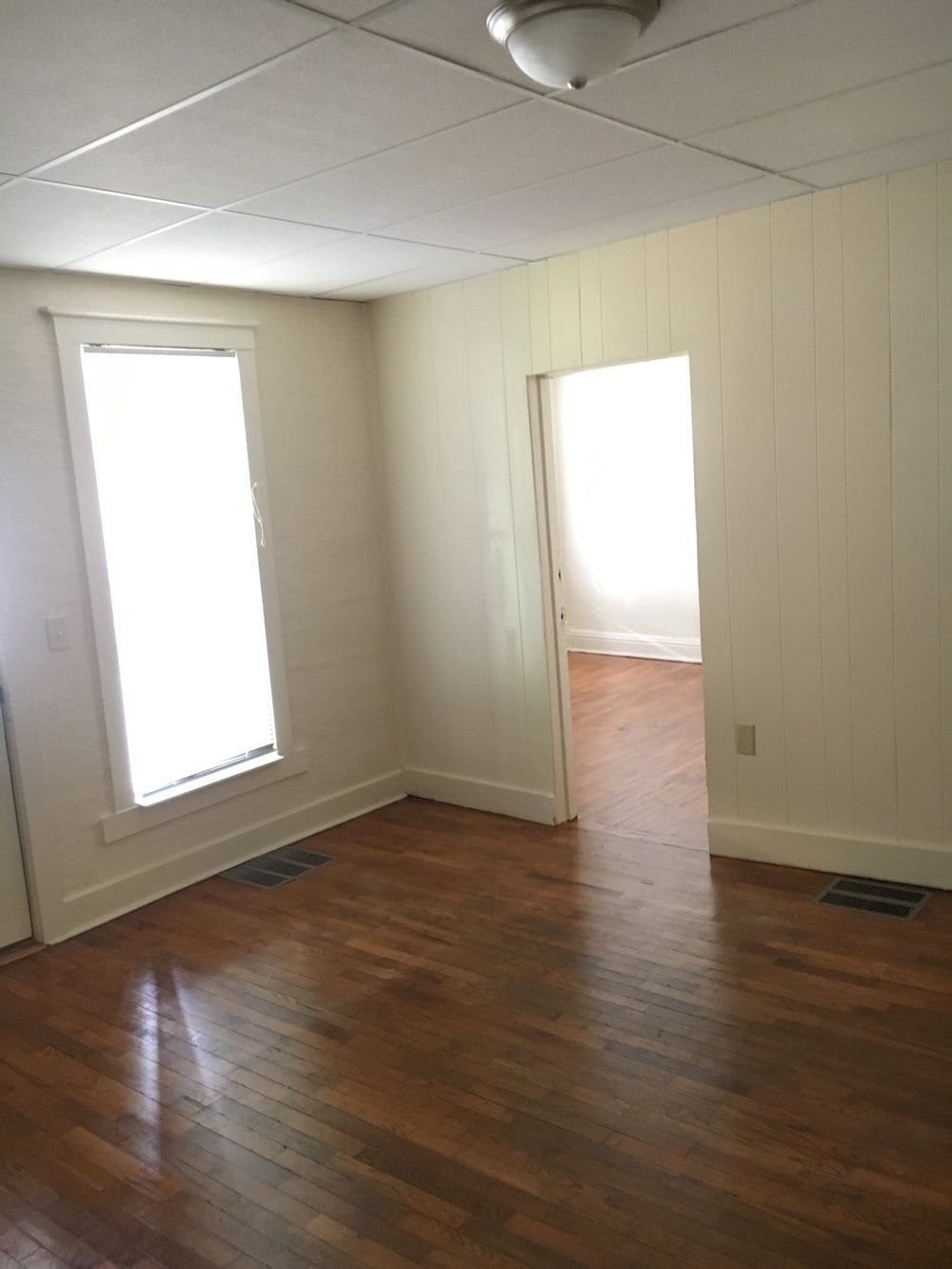 Building Photo - 209 W Cherry St
